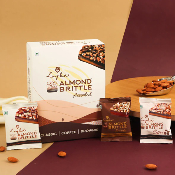 Loyka Almond Brittle Assorted 12 Piece Box 204 Grams ( 6 Piece Almond Brittle , 3 Piece Coffee Almond Brittle , 3 Almond Brittle Brownie )