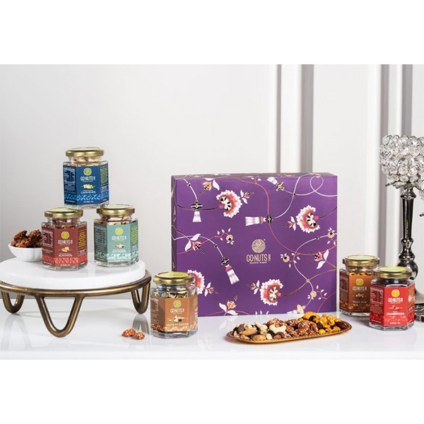 Festive Favourites Nut Box